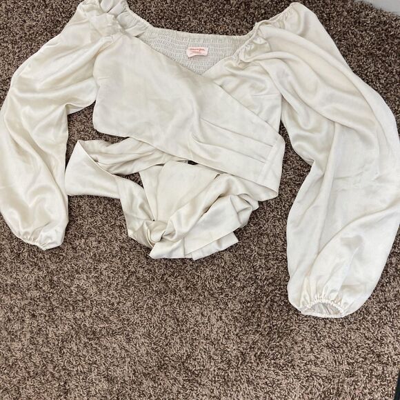 Showpo Blouse Womens US 6 Cream Satin Puff Sleeve Tie Front Smocked Crop Top - Picture 5 of 11